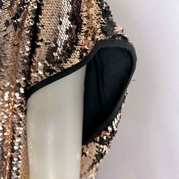 Torrid Rose Gold Sequin Short Sleeve Top (size 3x) - Picture 4 of 5